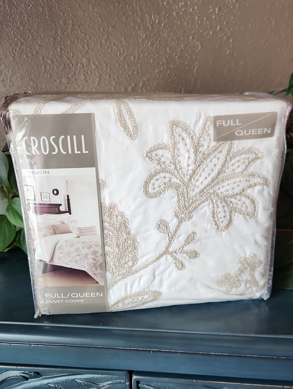 Croscill Devon Full/Queen Embroidered Cotton Duvet Cover in White and Beige